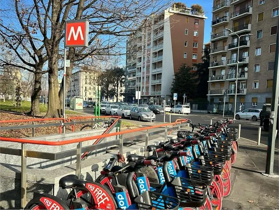 Primaticcio Metro E Aria Condizionata Daire Milano İtalya